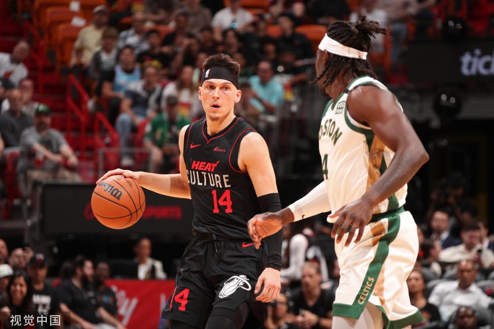 更是对其在 更是对其在